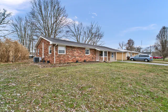 $169,900 | 213 Shull Drive, North Vernon, IN 47265