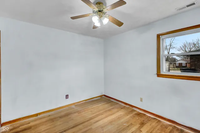 $169,900 | 213 Shull Drive, North Vernon, IN 47265