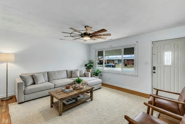 $169,900 | 213 Shull Drive, North Vernon, IN 47265