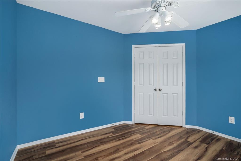 2341 Riding Trail Road Gastonia, NC 28054 - Photo 4 of 32 Gallery Image 4