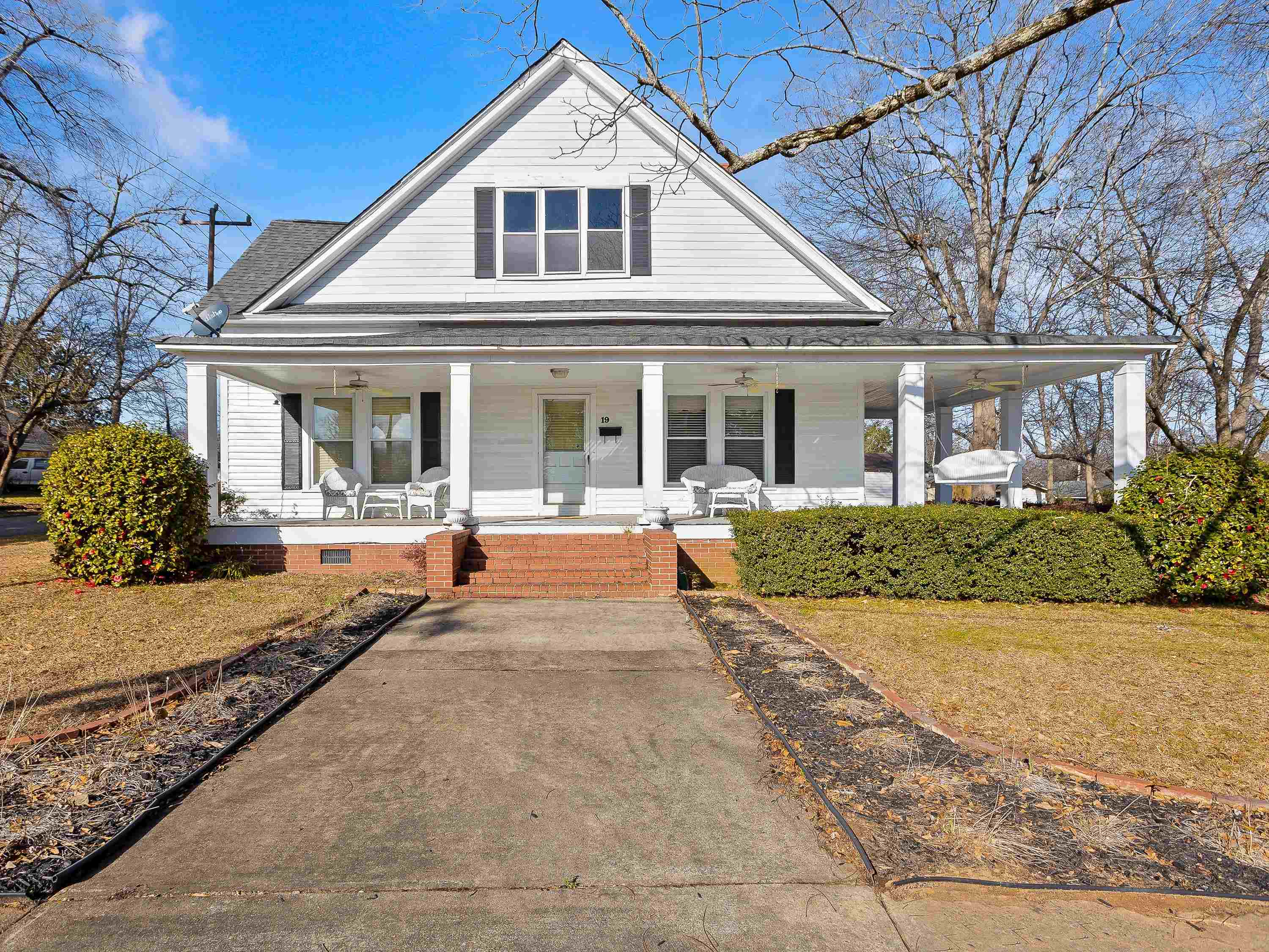 19 Gosnell Avenue Inman, SC 29349 - Photo 1 of 34