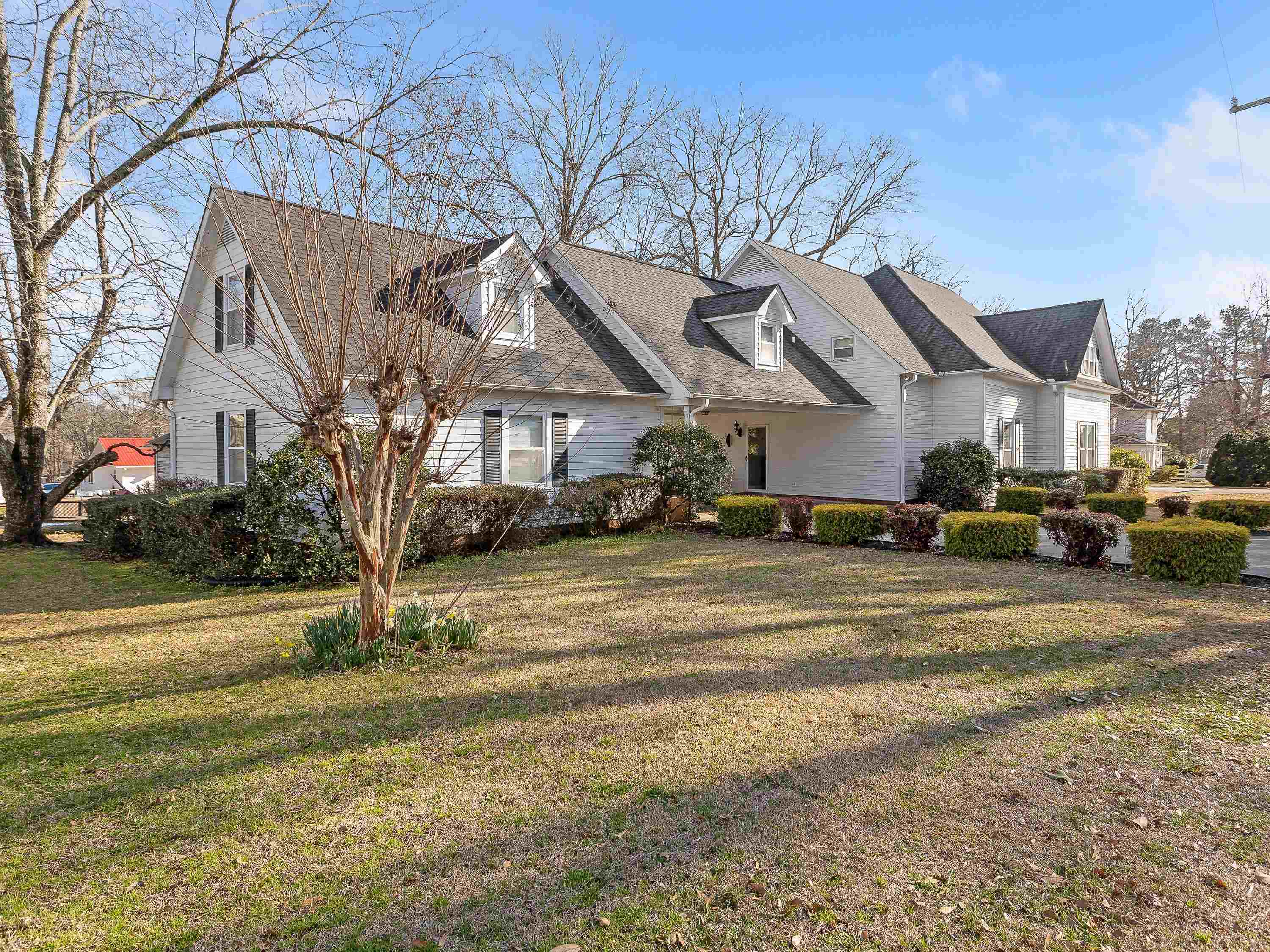 19 Gosnell Avenue Inman, SC 29349 - Photo 3 of 34