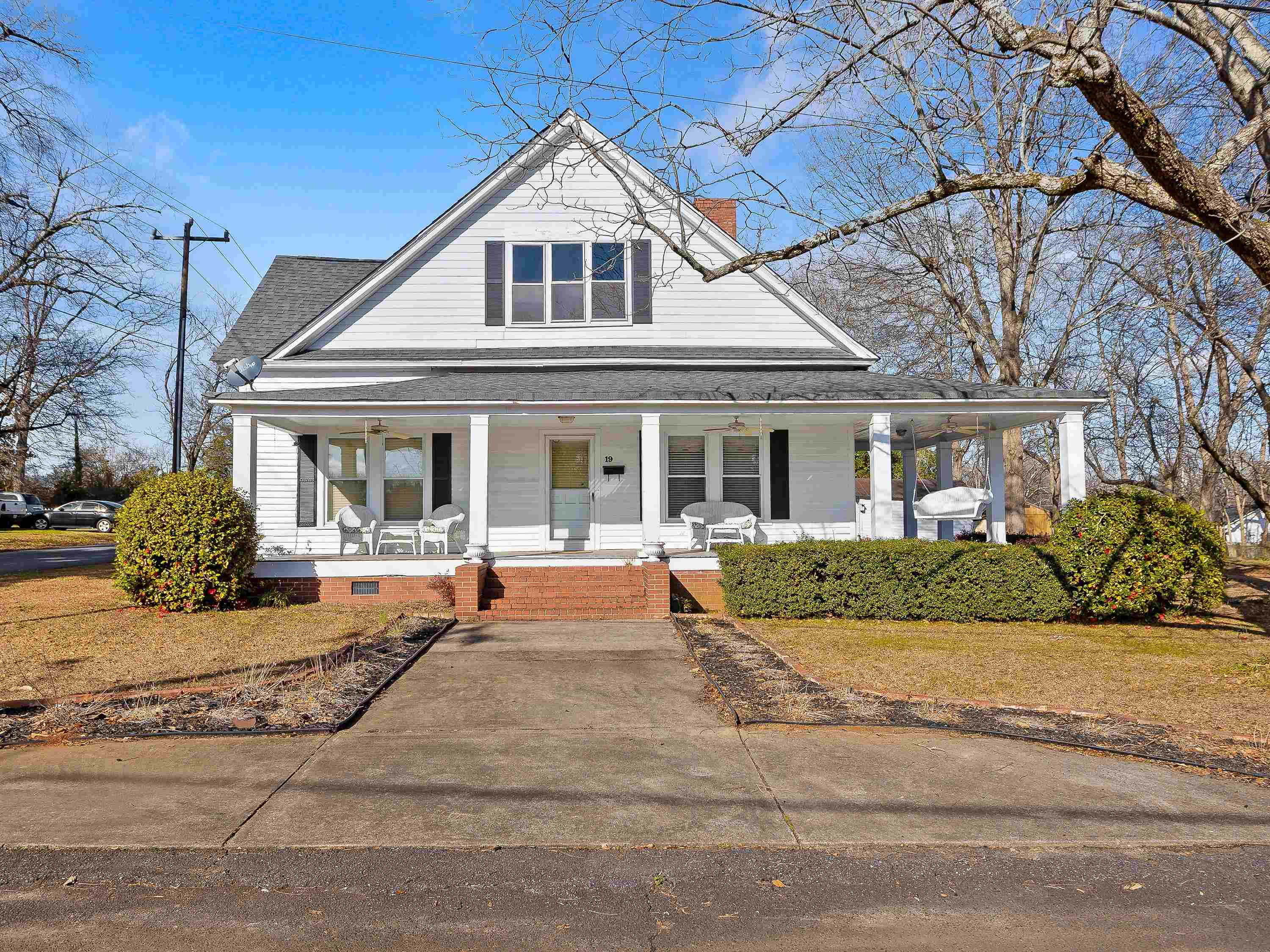19 Gosnell Avenue Inman, SC 29349 - Photo 4 of 34