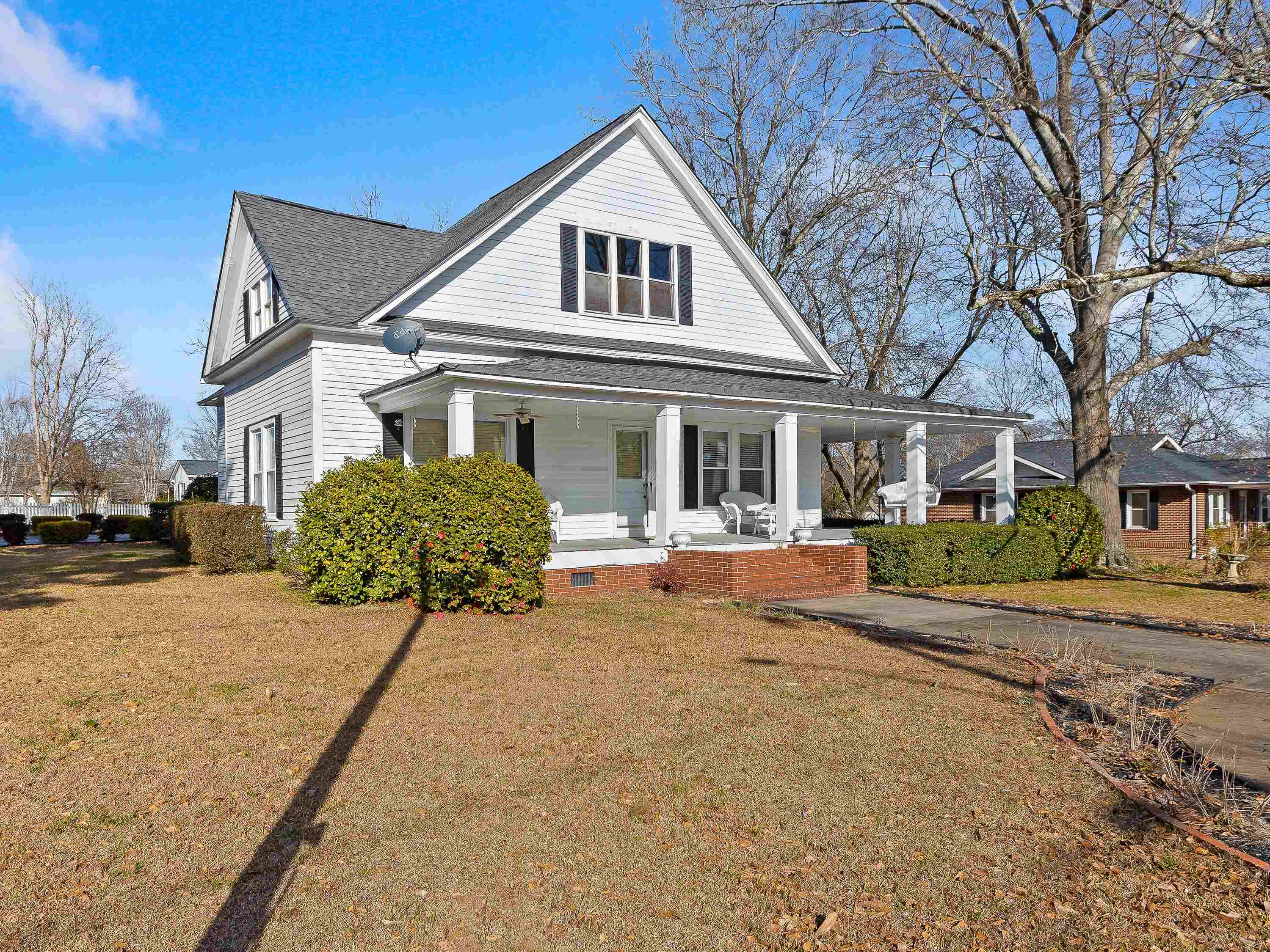 19 Gosnell Avenue Inman, SC 29349 - Photo 5 of 34