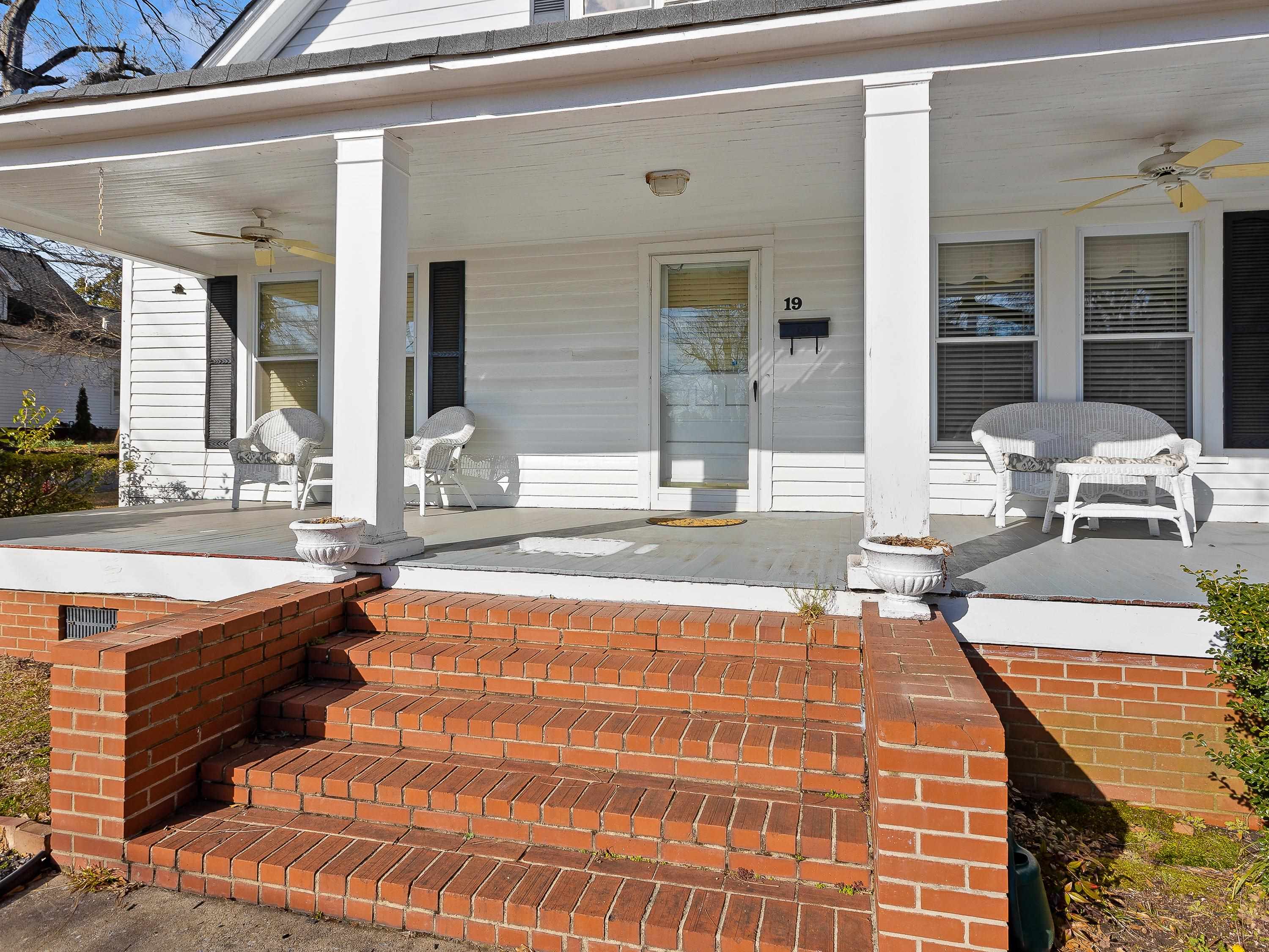 19 Gosnell Avenue Inman, SC 29349 - Photo 7 of 34