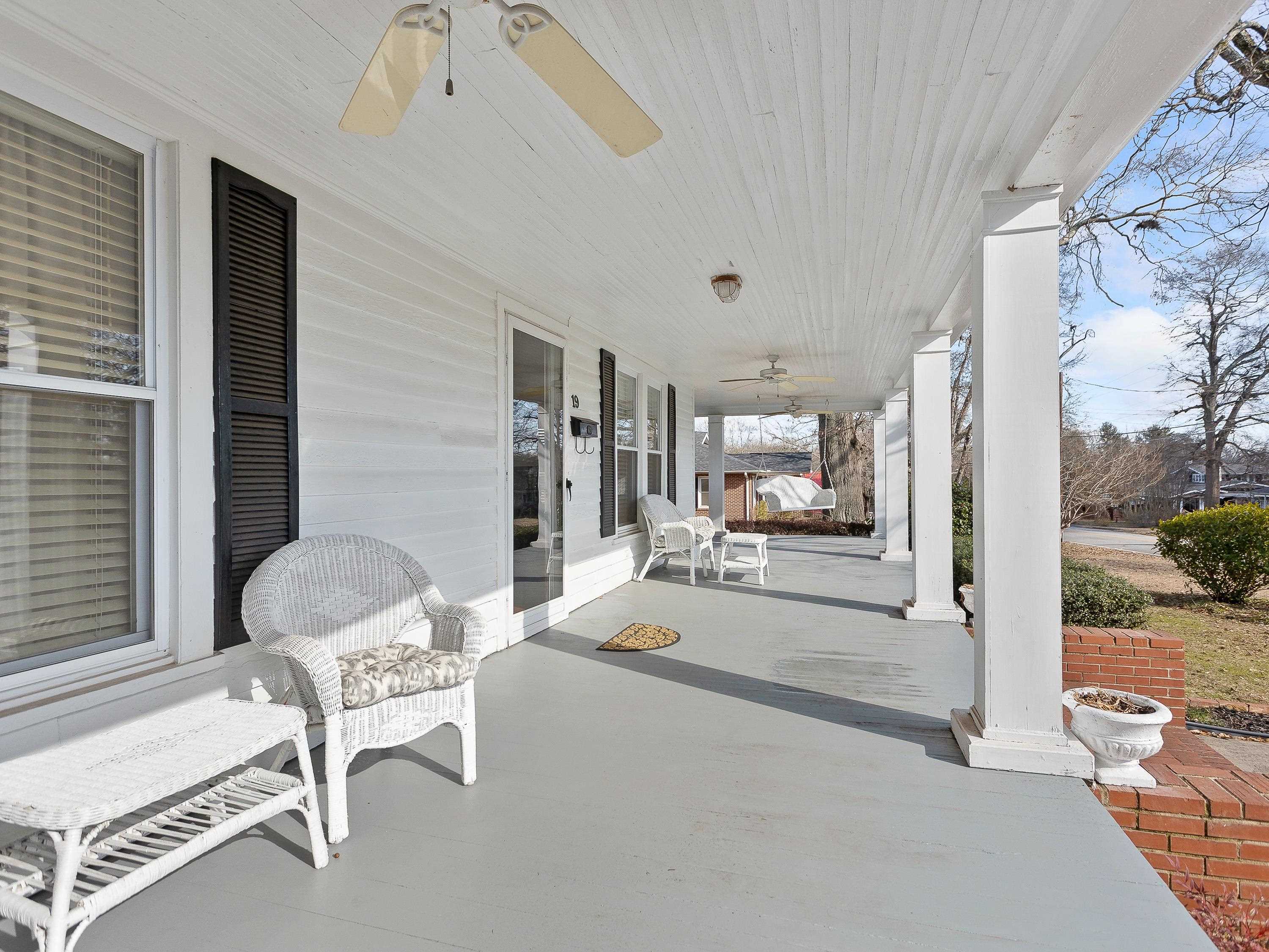 19 Gosnell Avenue Inman, SC 29349 - Photo 9 of 34