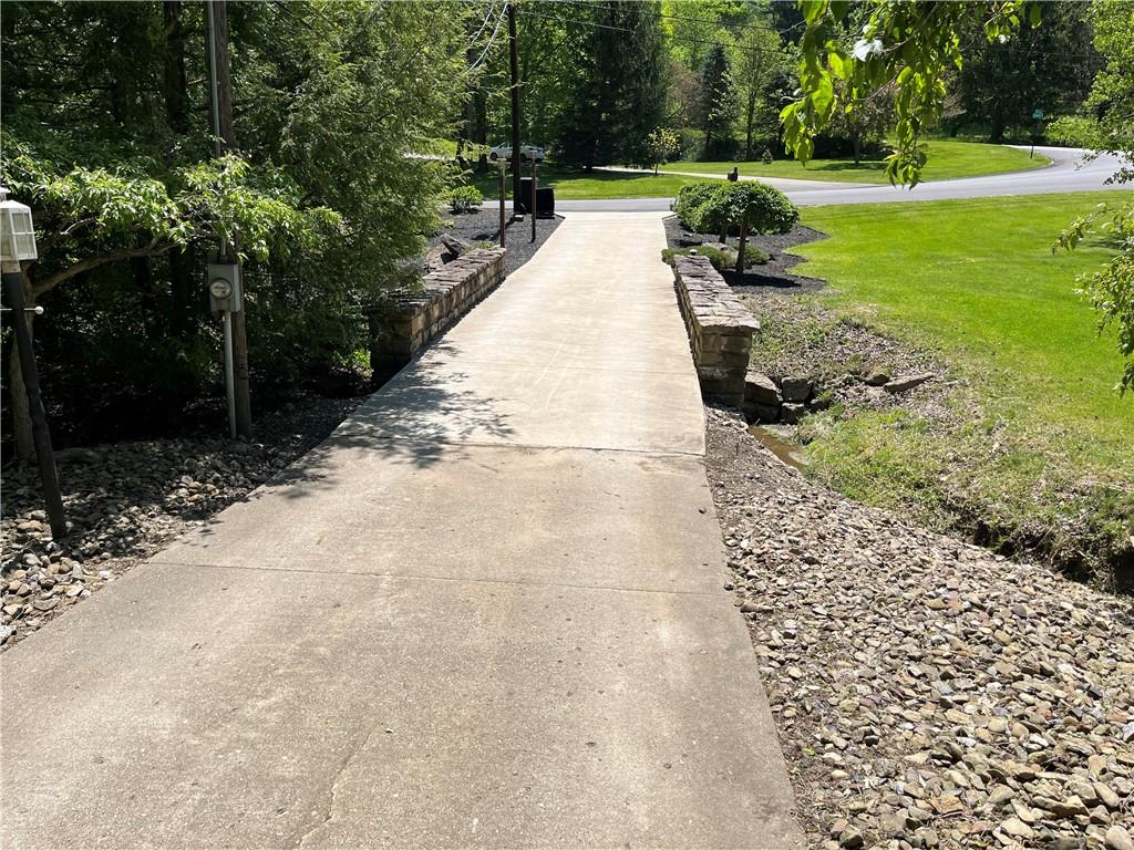 210 Edgewater Drive Monaca, PA 15061 - Photo 11 of 47