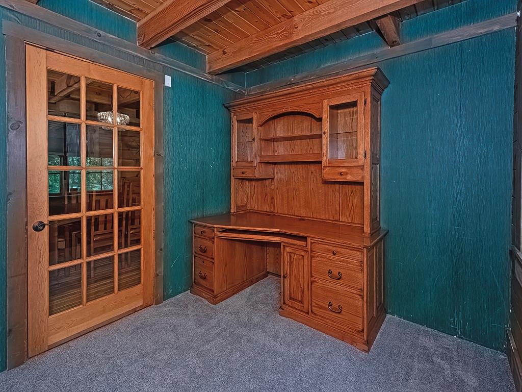 210 Edgewater Drive Monaca, PA 15061 - Photo 30 of 47