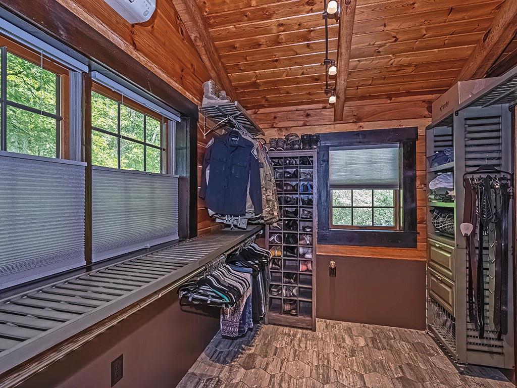 210 Edgewater Drive Monaca, PA 15061 - Photo 39 of 47