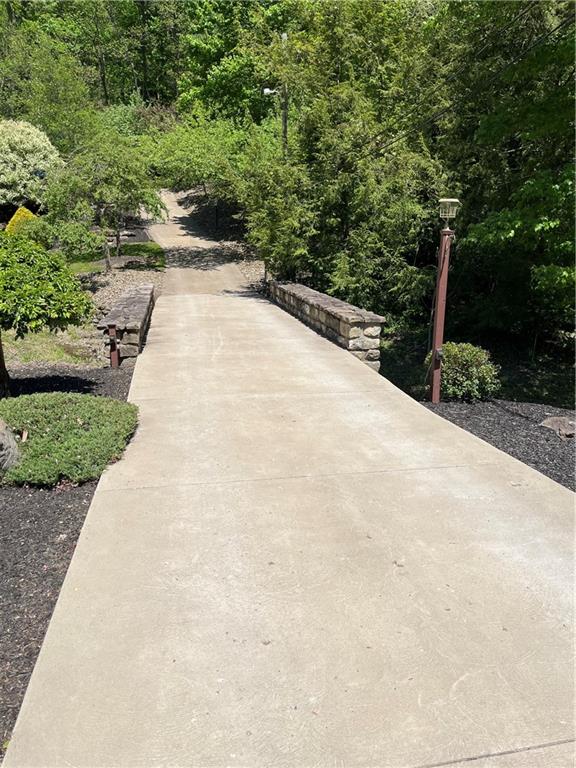 210 Edgewater Drive Monaca, PA 15061 - Photo 10 of 47