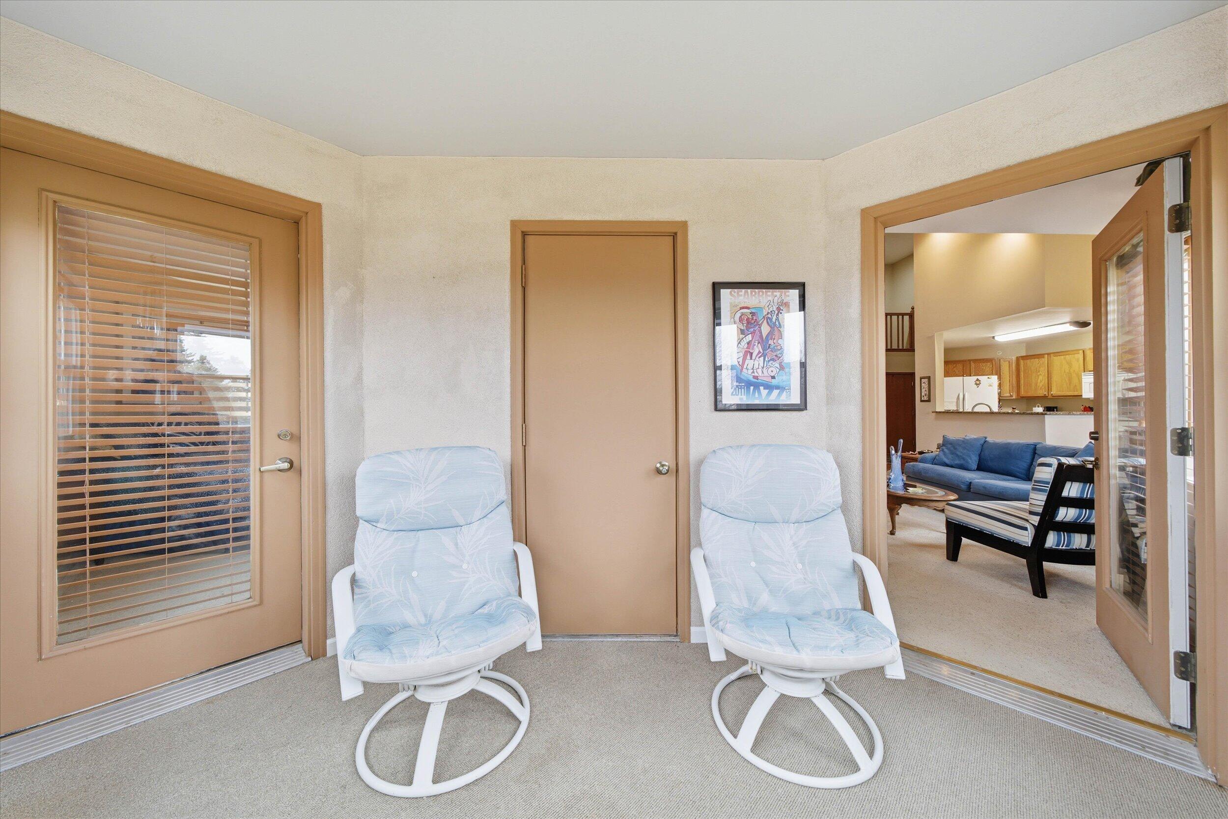 3903 Heather Valley Road, Unit 212 Sheboygan, WI 53083 - Photo 16 of 35 Sunroom