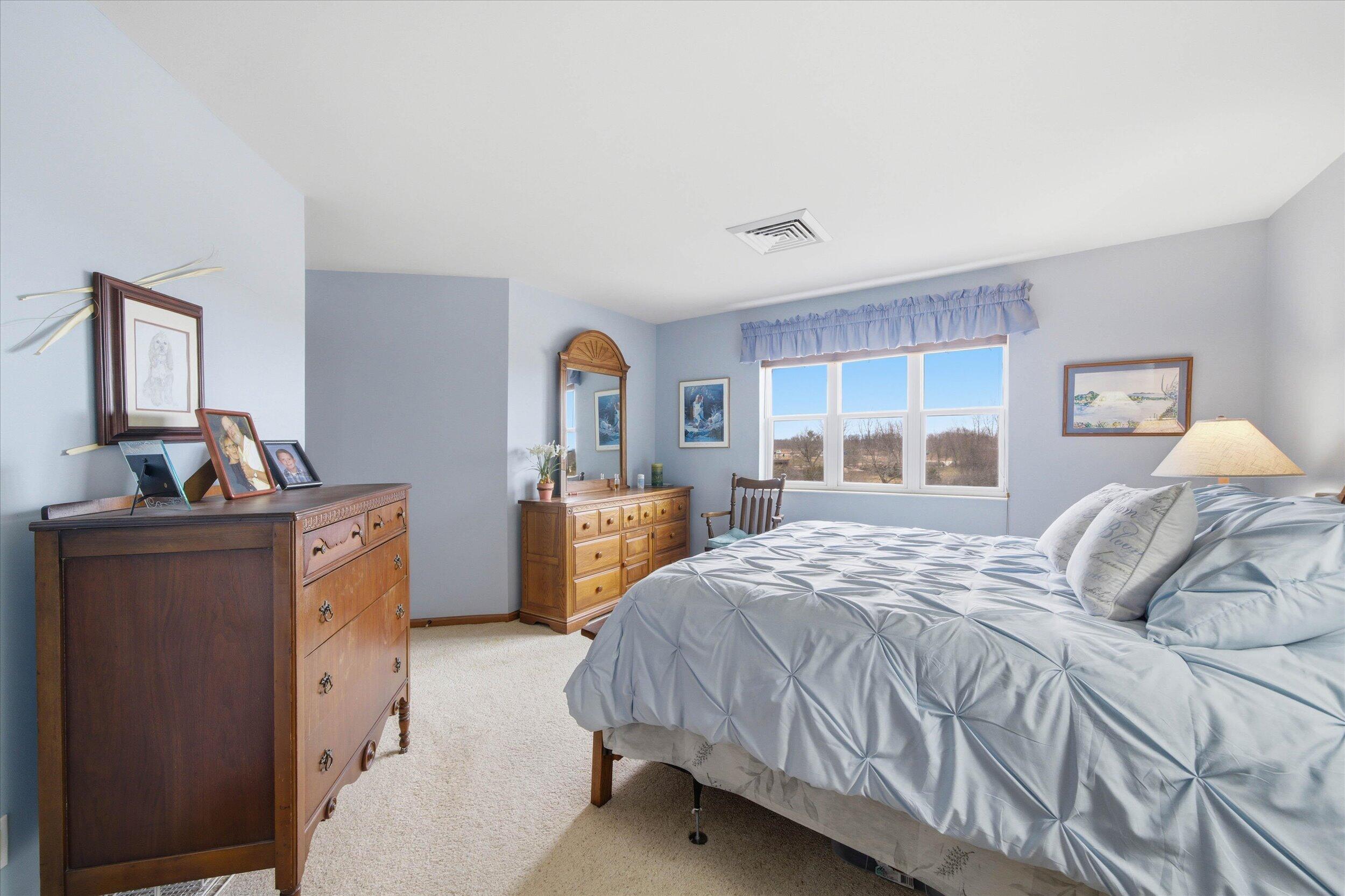 3903 Heather Valley Road, Unit 212 Sheboygan, WI 53083 - Photo 22 of 35 MBR