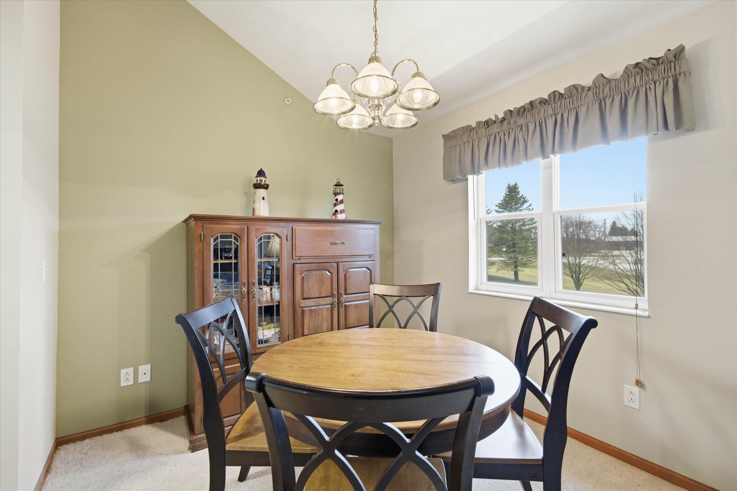 3903 Heather Valley Road, Unit 212 Sheboygan, WI 53083 - Photo 4 of 35 Dining Area