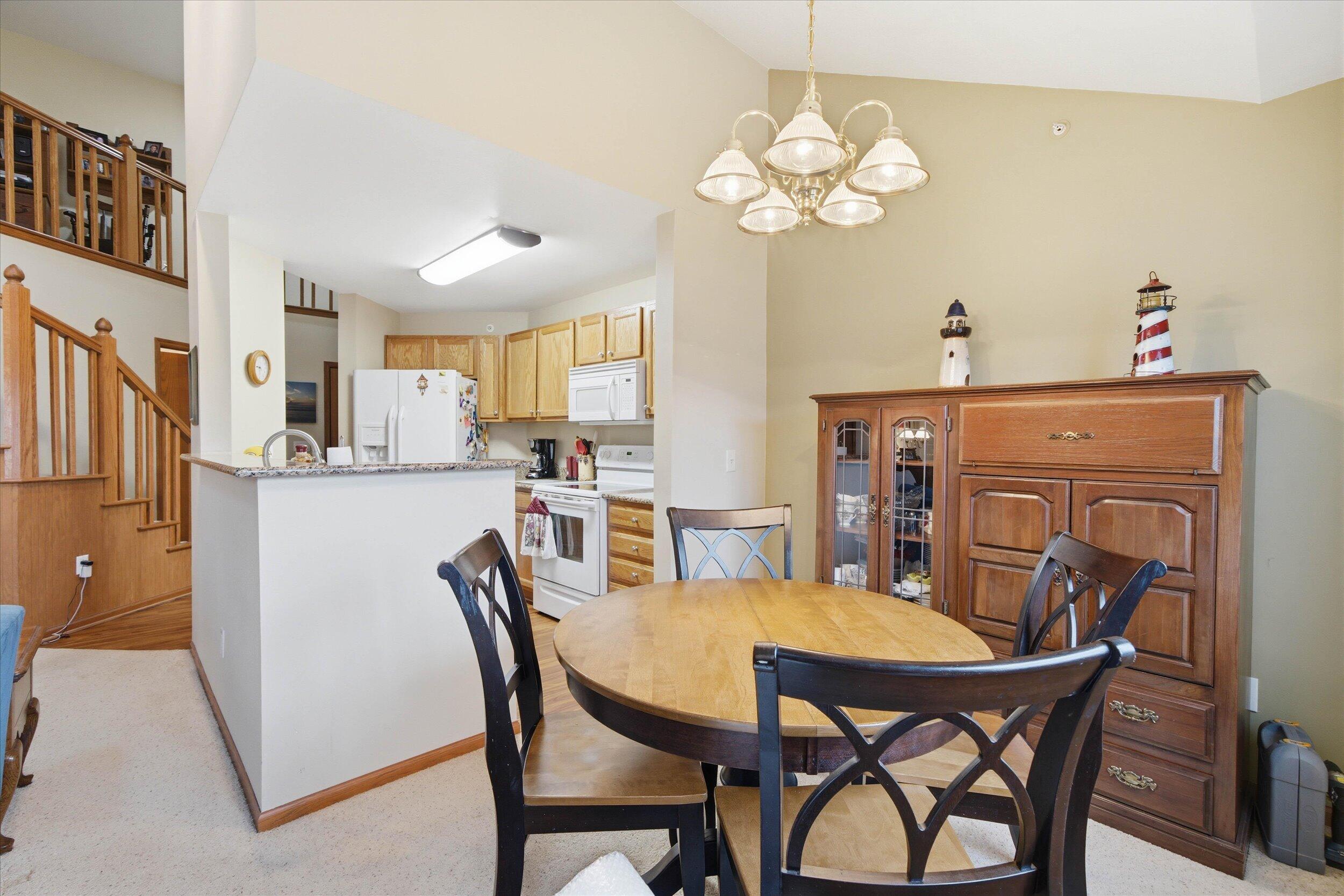 3903 Heather Valley Road, Unit 212 Sheboygan, WI 53083 - Photo 10 of 35 Dining Area