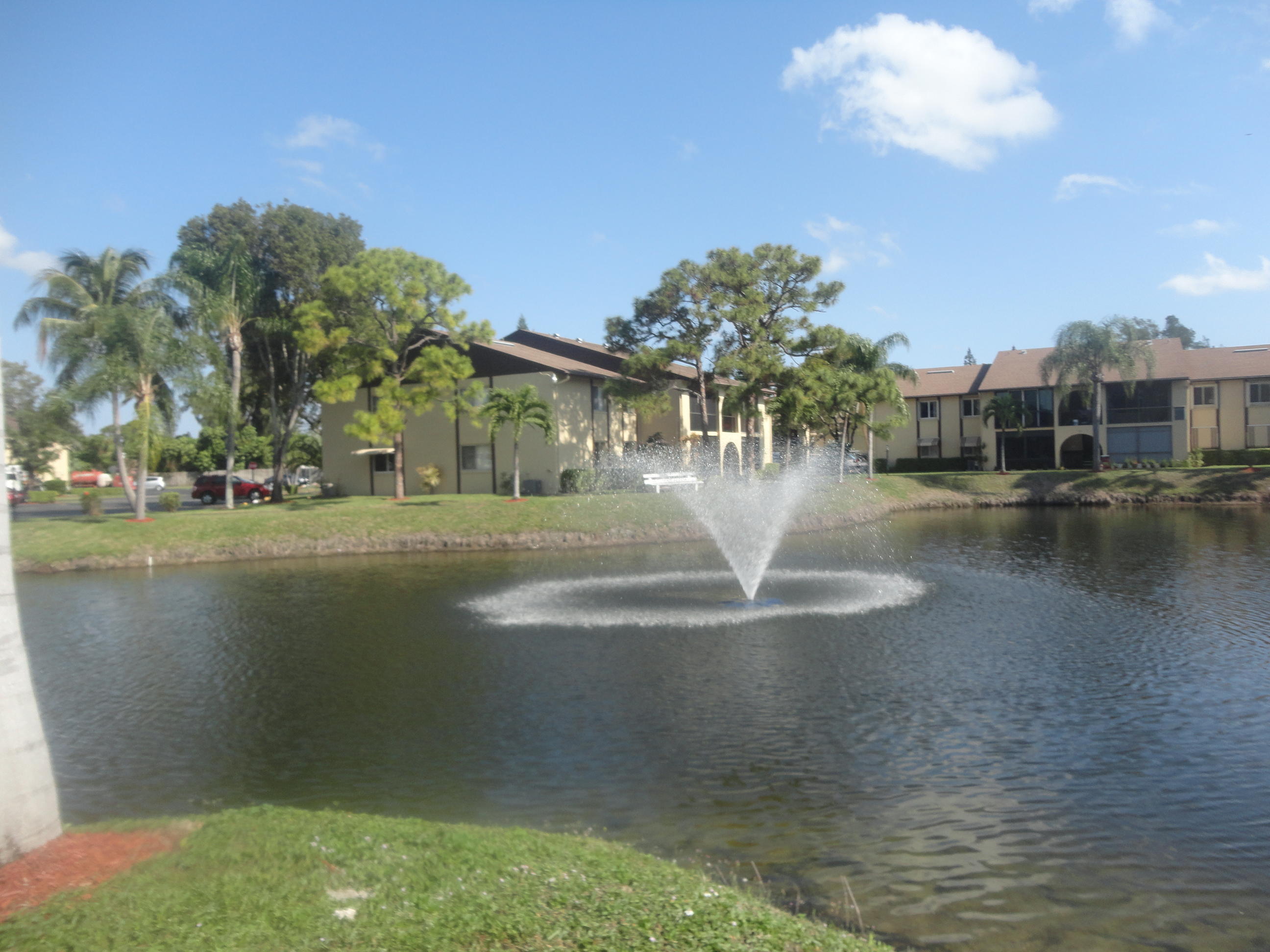 337 Pine Ridge Circle, Unit B2 Greenacres, FL 33463 - Photo 6 of 28 DSC08143