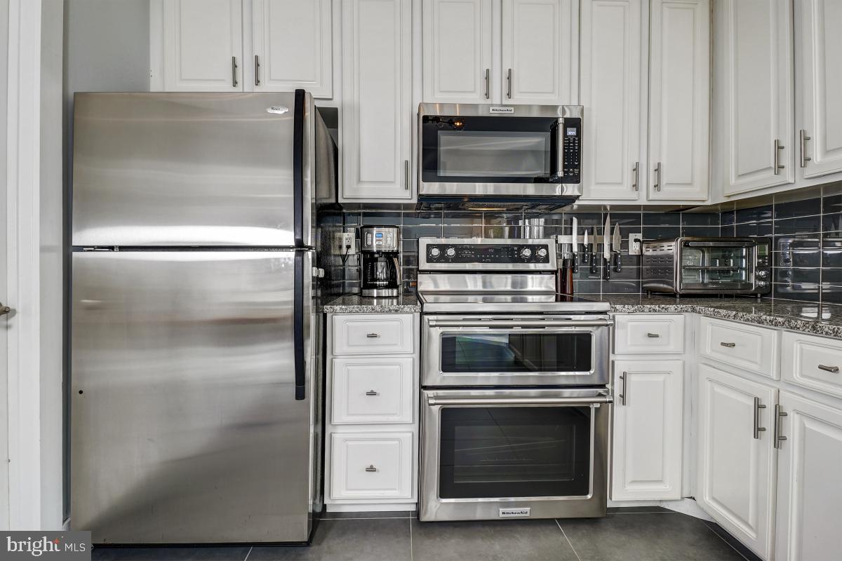 9132 Tulip Grove Road Gaithersburg, MD 20879 - Photo 30 of 57 Kitchen