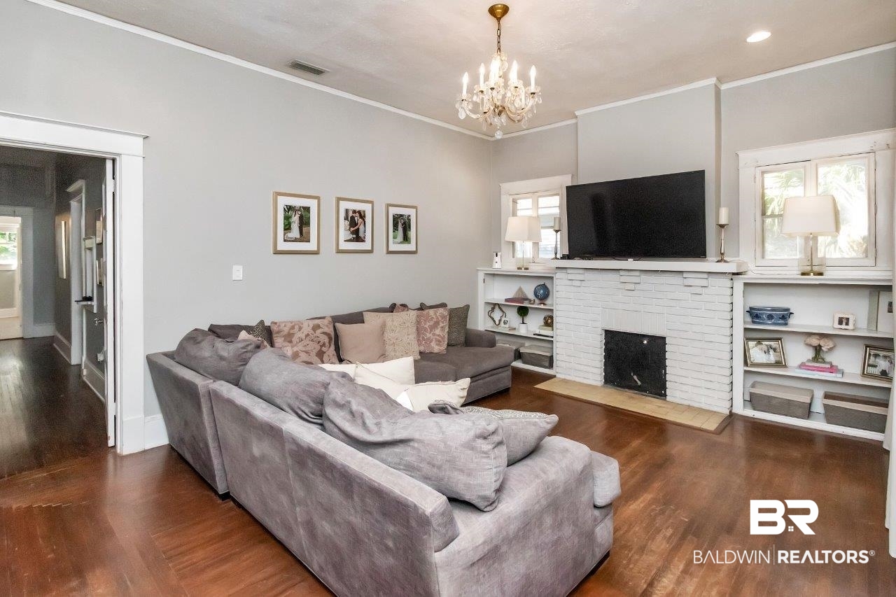 1305 Old Shell Road Mobile, AL 36604 - Photo 5 of 26