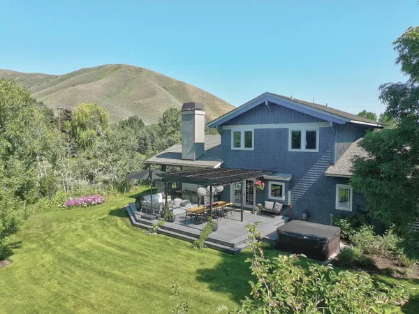$2,248,000 | 101 Cloverly Lane, Hailey, ID 83333