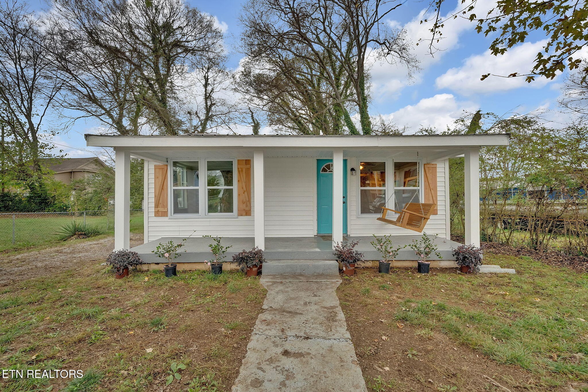 514 Hendrickson Street Clinton, TN 37716 - Photo 1 of 22 Gallery Image 1