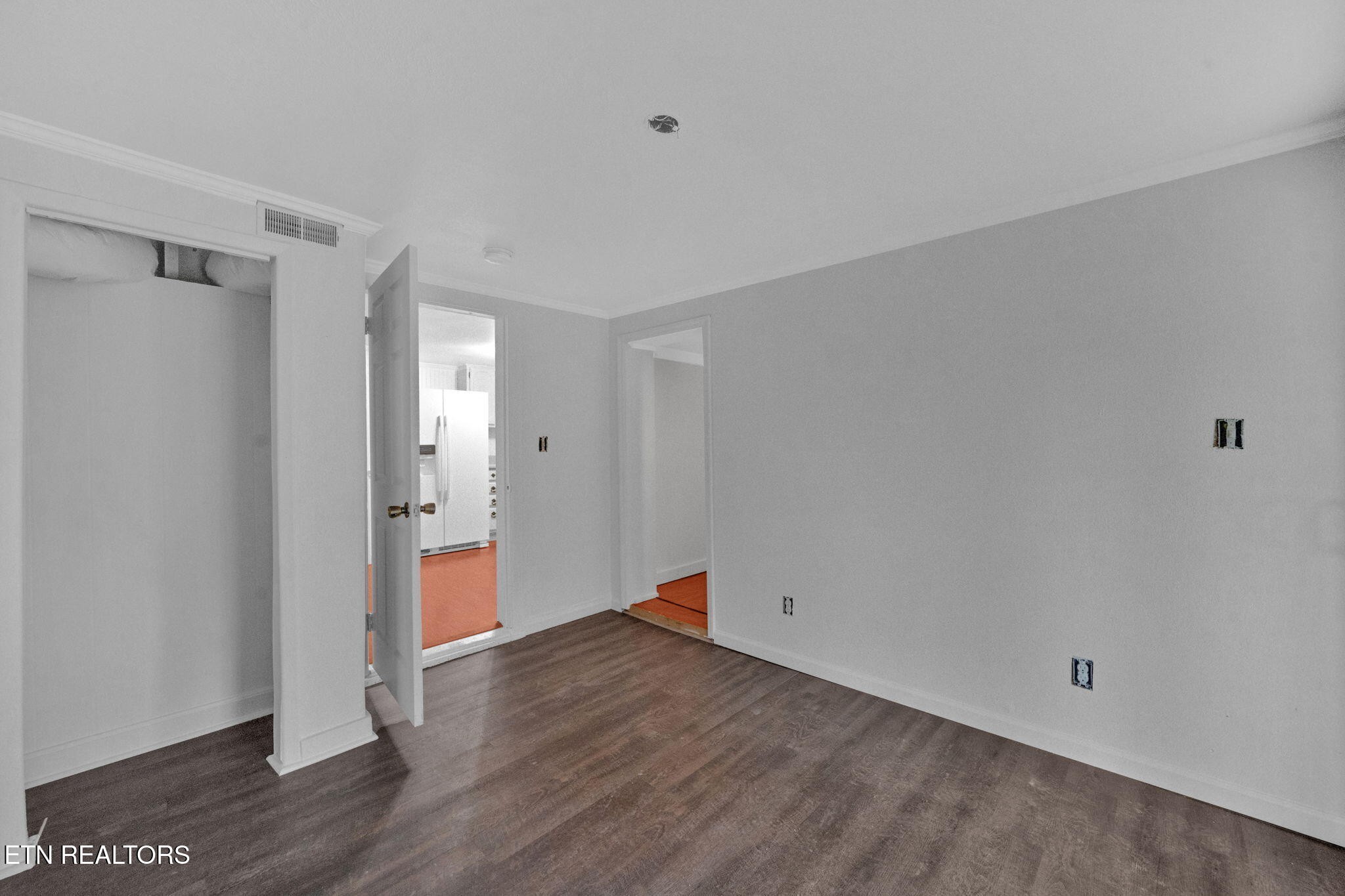 514 Hendrickson Street Clinton, TN 37716 - Photo 13 of 22 Gallery Image 13