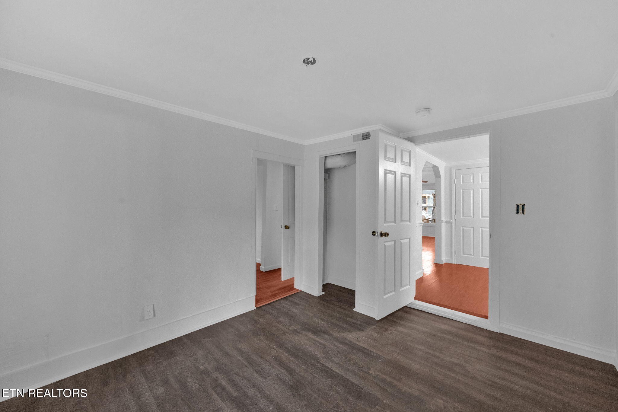514 Hendrickson Street Clinton, TN 37716 - Photo 14 of 22 Gallery Image 14