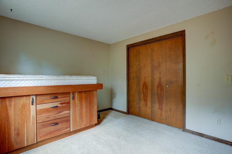 4070 Northwest Lower Village Road Bend, OR 97703 - Photo 11 of 29 4070 NW Lower Village Rd-11