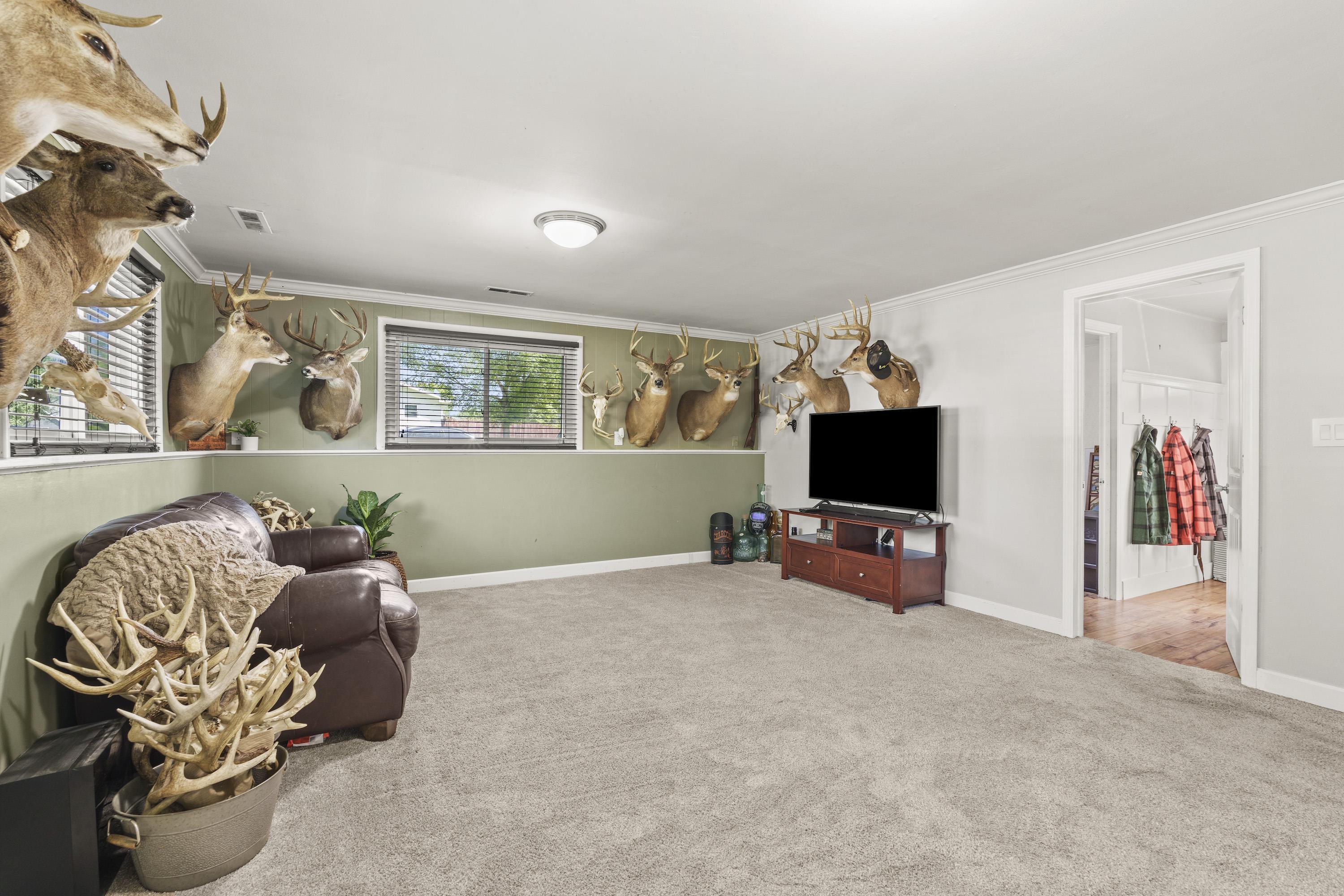 2009 Maplewood Road Fort Wayne, IN 46819 - Photo 13 of 33