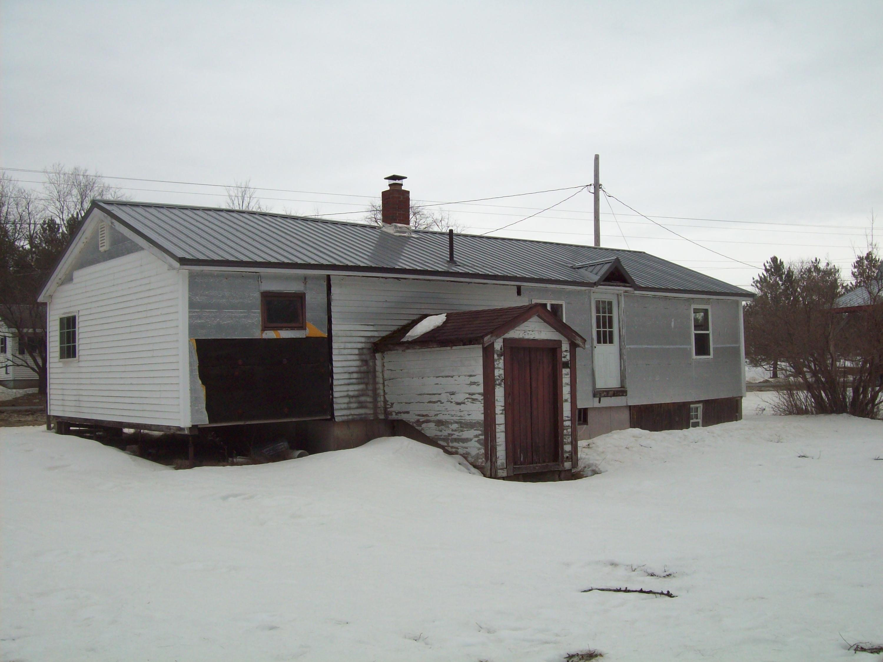 281 Park Street Springfield, ME 04487 - Photo 22 of 25 100_1697