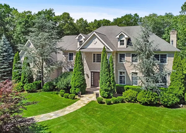 $2,495,000 | 4 Hageman Court, Katonah, NY 10536