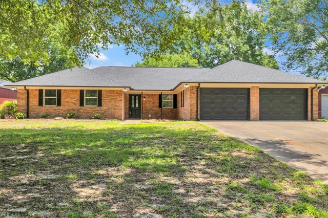 $424,900 | 12051 West Lake Drive, Murchison, TX 75778