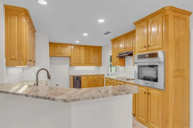 $424,900 | 12051 West Lake Drive, Murchison, TX 75778