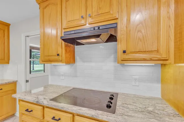 $424,900 | 12051 West Lake Drive, Murchison, TX 75778