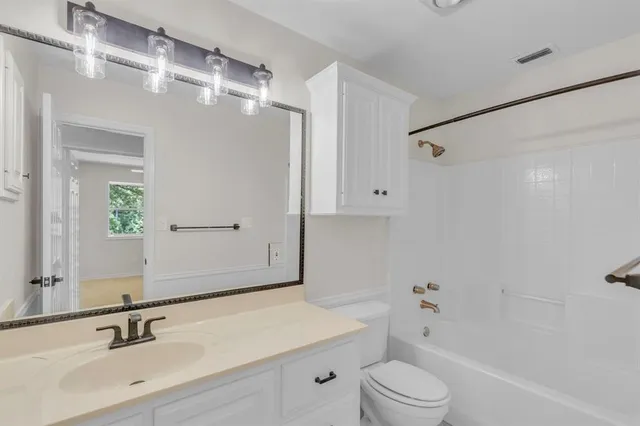 $424,900 | 12051 West Lake Drive, Murchison, TX 75778