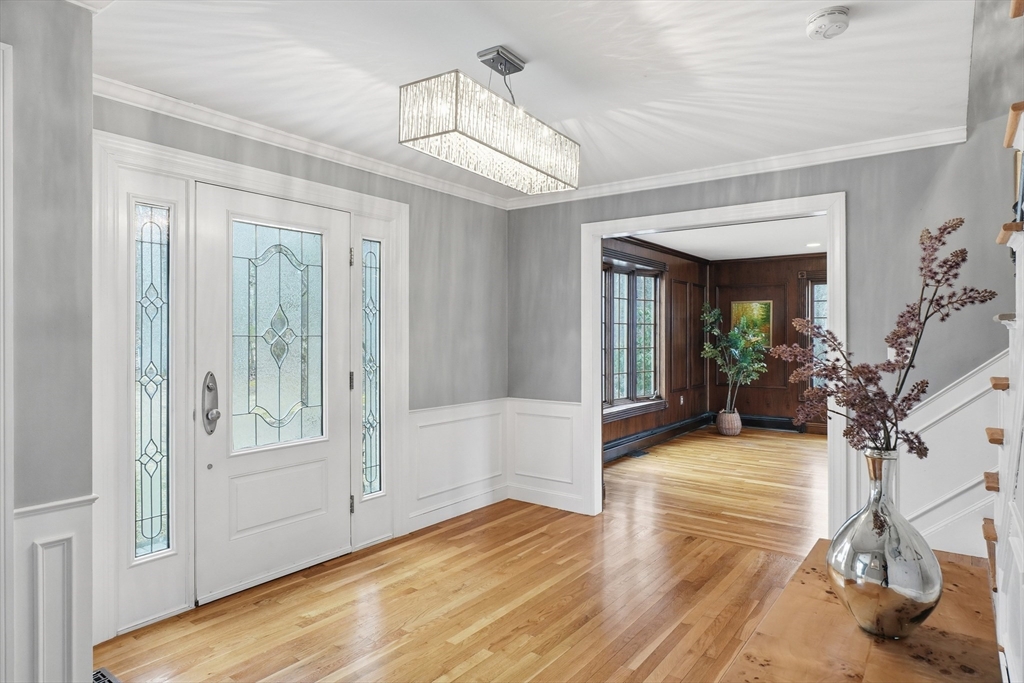 11 Alison Way Andover, MA 01810 - Photo 3 of 40