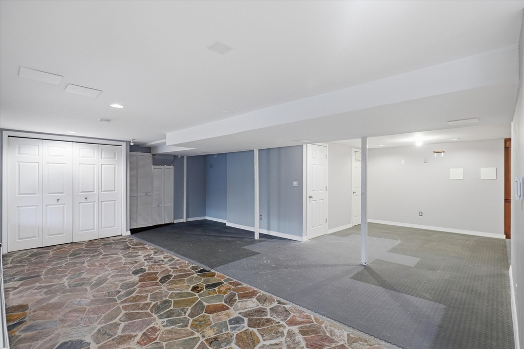 11 Alison Way Andover, MA 01810 - Photo 34 of 40