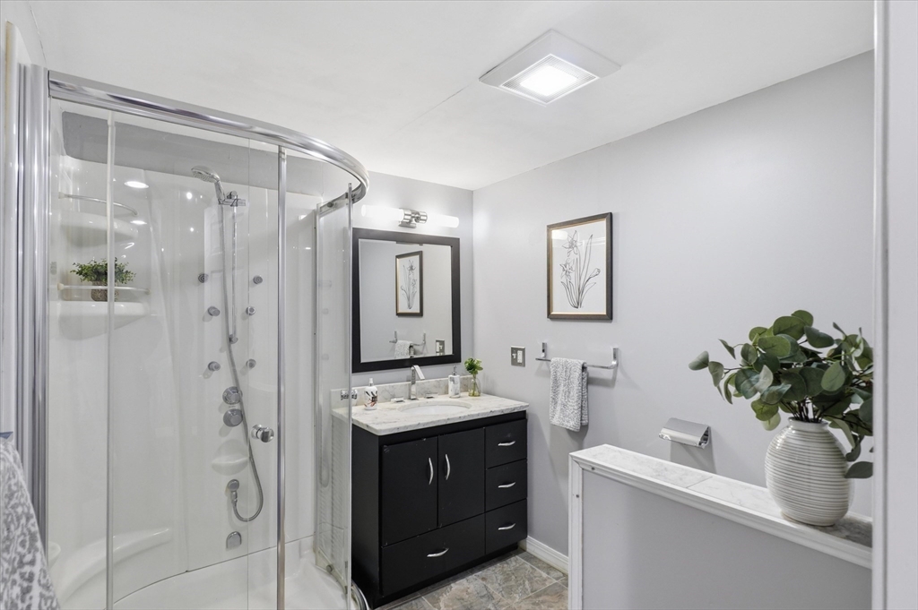 11 Alison Way Andover, MA 01810 - Photo 35 of 40