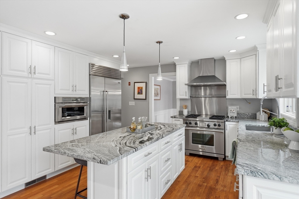 11 Alison Way Andover, MA 01810 - Photo 6 of 40