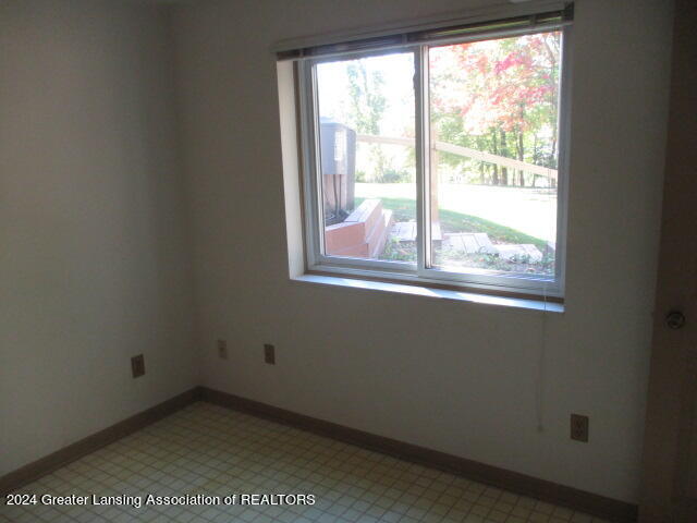 3535 Apple Valley Road Okemos, MI 48864 - Photo 18 of 28 IMG_8733