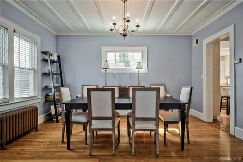 $995,000 | 28 Lindbergh Street, Locust Valley, NY 11560