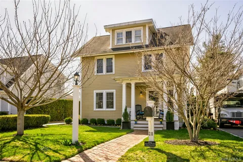 $995,000 | 28 Lindbergh Street, Locust Valley, NY 11560