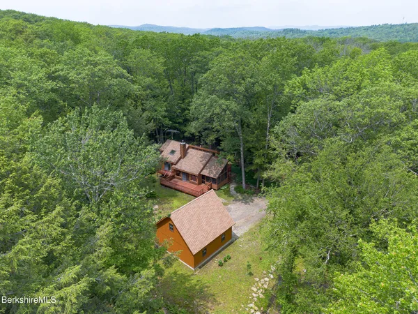 $475,000 | 309 Tamarack Trail, Sandisfield, MA 01255