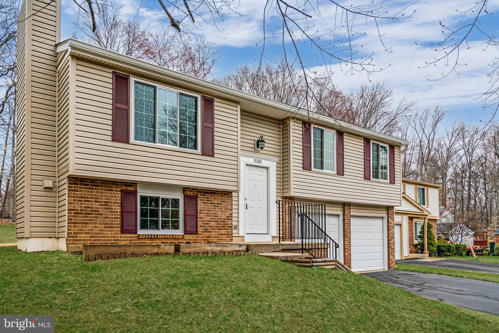 8288 Morning Dew Court Springfield, VA 22153 - Photo 2 of 33 Gallery Image 2