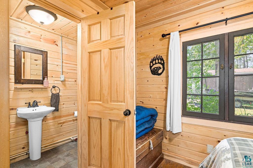 2670 Knock Road Eveleth, MN 55734 - Photo 24 of 38 Gallery Image 24
