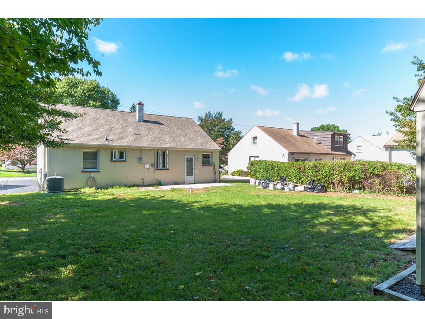 1107 Bloomdale Road Philadelphia, PA 19115 - Photo 18 of 18