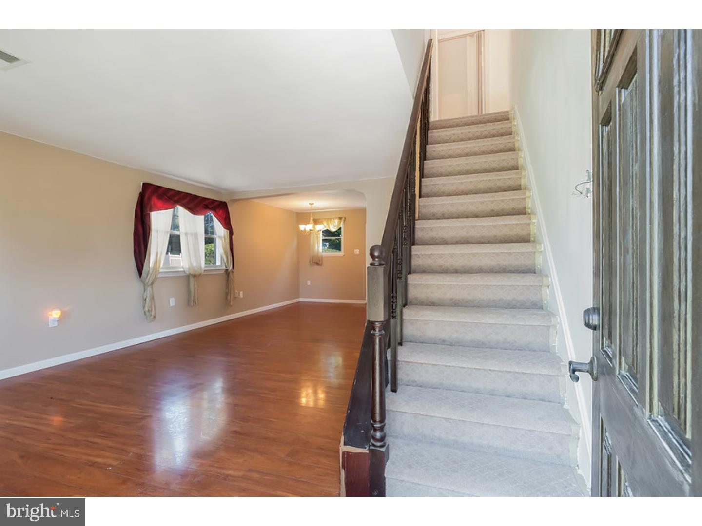 1107 Bloomdale Road Philadelphia, PA 19115 - Photo 3 of 18 View from Front Door
