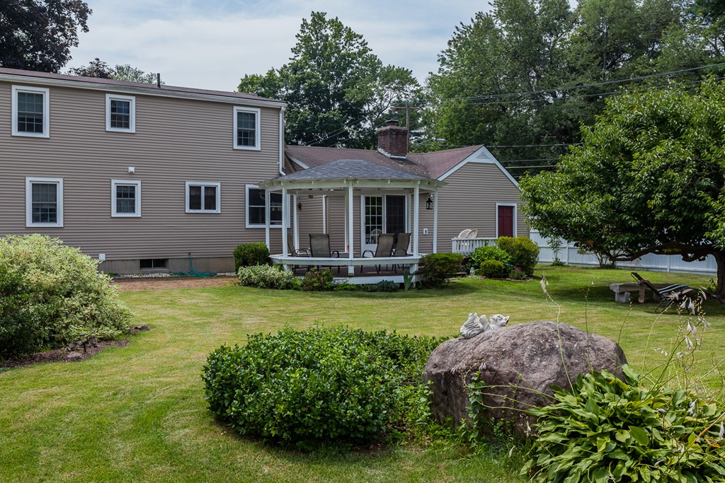 40 Dutchess Street Springfield, MA 01129 - Photo 5 of 30
