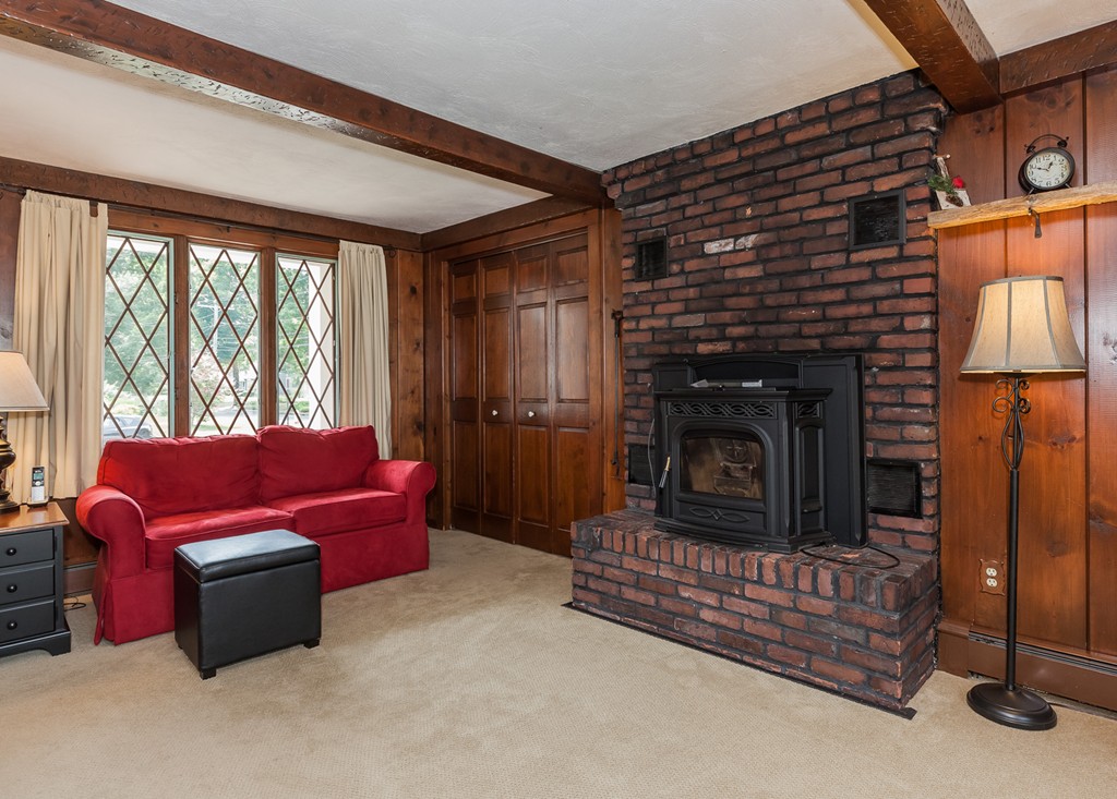 40 Dutchess Street Springfield, MA 01129 - Photo 8 of 30