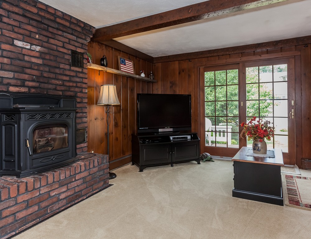 40 Dutchess Street Springfield, MA 01129 - Photo 9 of 30