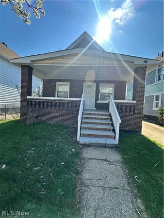 $950 | 816 London Road, Unit DOWN, Cleveland, OH 44110