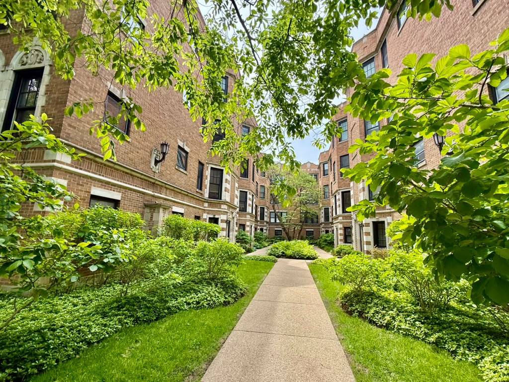 602 Sheridan Road, Unit 2W Evanston, IL 60202 - Photo 23 of 30
